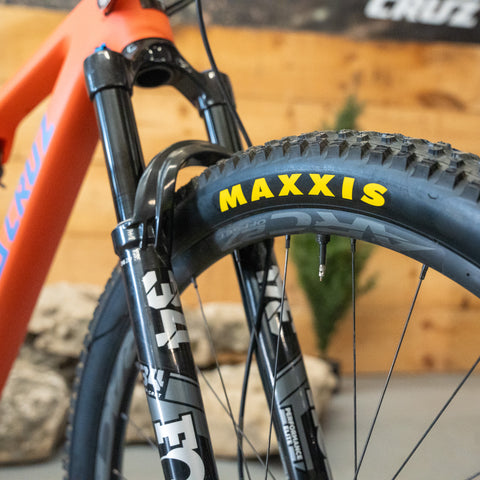 Santa Cruz Blur TR (XT Kit) (Pre-Owned)
