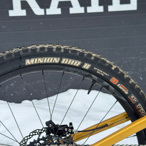 Santa Cruz Bronson 4 C (S Kit) Gold Medium (Pre-Owned)