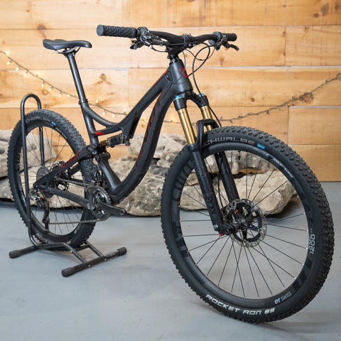 Pre-Owned Mountain Bikes