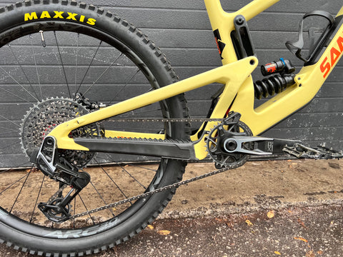 Santa Cruz Nomad X0 AXS Kit (Pre-Owned)