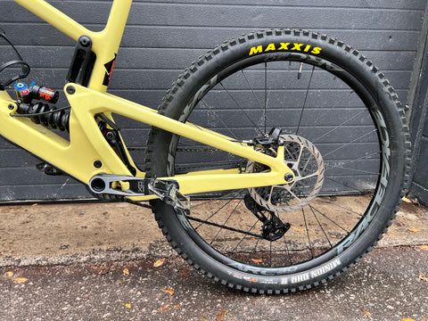 Santa Cruz Nomad X0 AXS Kit (Pre-Owned)