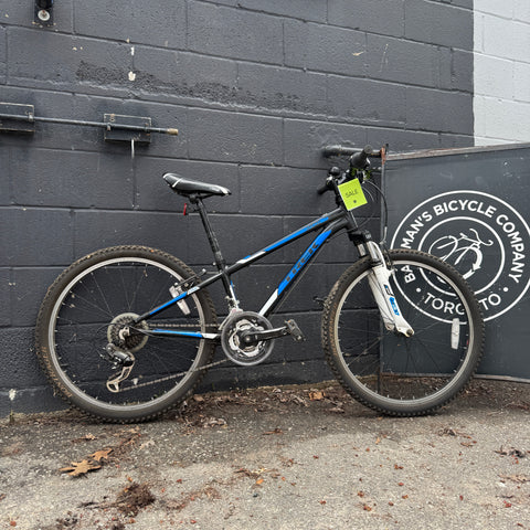 Trek MT220 (Pre-Owned)