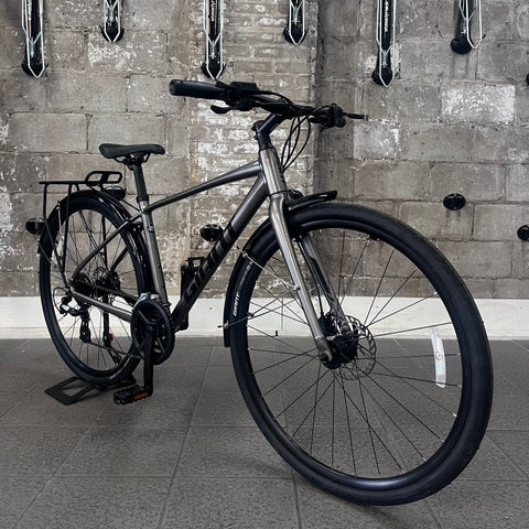 Giant Escape (Pre-Owned)