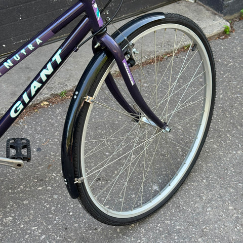 Giant Nutra Hybrid (Pre-Owned)