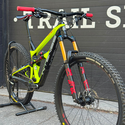 Intense Primer Pro 29" (Pre-Owned)