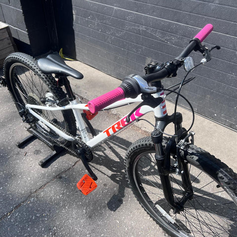 Trek Precaliber 24" (Pre-Owned)