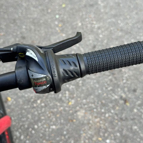 Raleigh Redux 26" (Pre-Owned)
