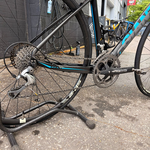 Giant Fast Comax Flat Bar (Pre-Owned)