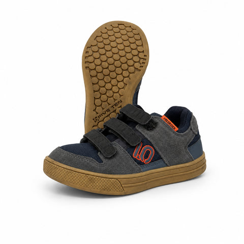 Five Ten Freerider Kids Shoe (Pre-Owned)